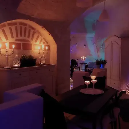 La Grotta Nel Barisano Apartment *